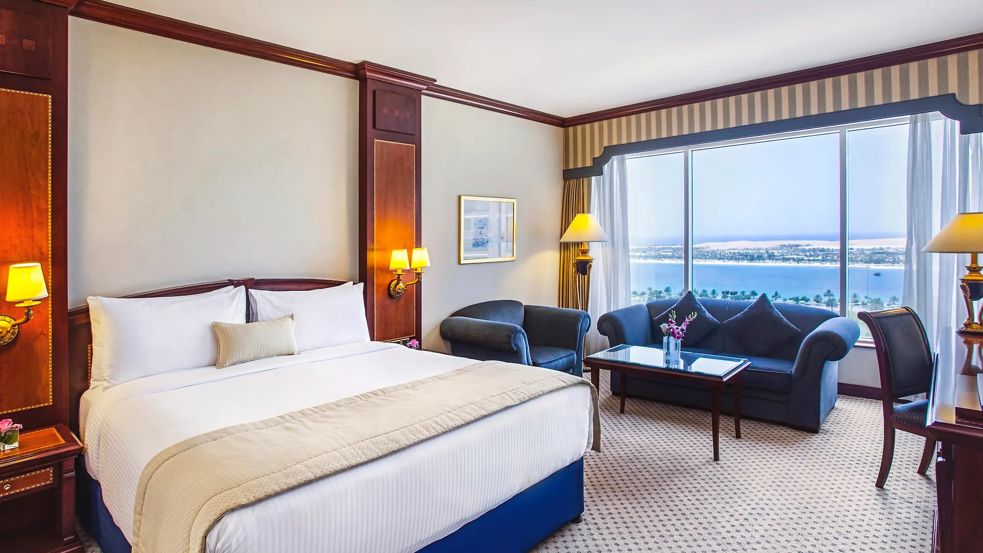 Corniche Hotel Abu Dhabi